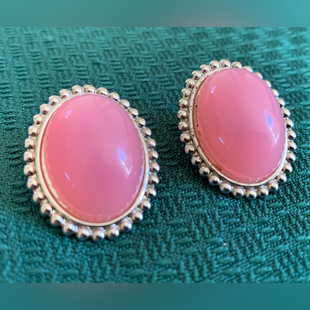 Pink Oval Plastic Gem Earrings Vintage Silver Tone Post Back